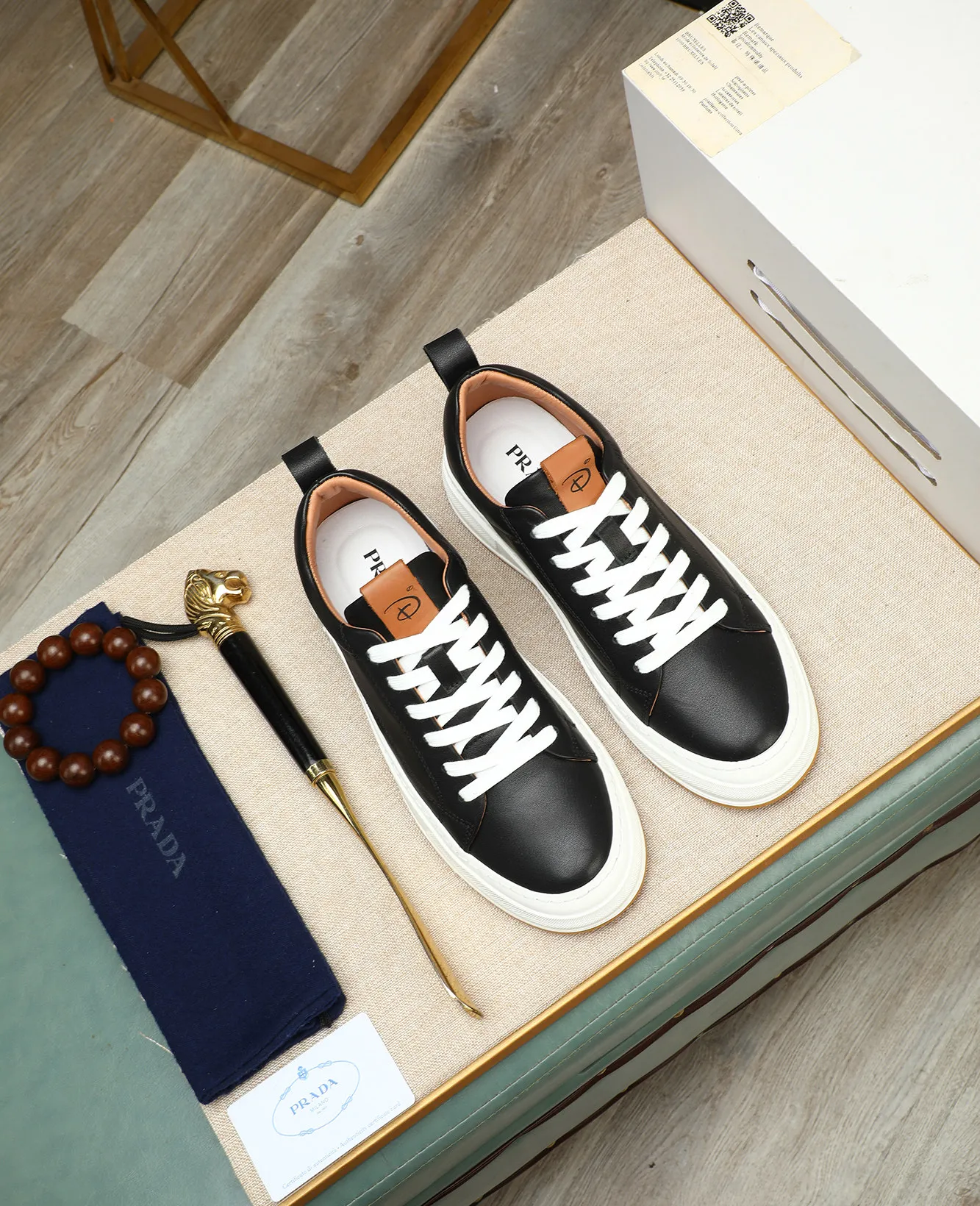 Men's men's shoes 💰420 high-end version. PRADA (Prada) men's casual style, compare the quality at the counter 🧚🏿♂️Imported cowhide fabric 🐎Water-dyed comfortable and soft cowhide lining for feet 🐂Genuine leather outsole with label 🎉 Size 38-44. Can be customized for 45💥🏆
